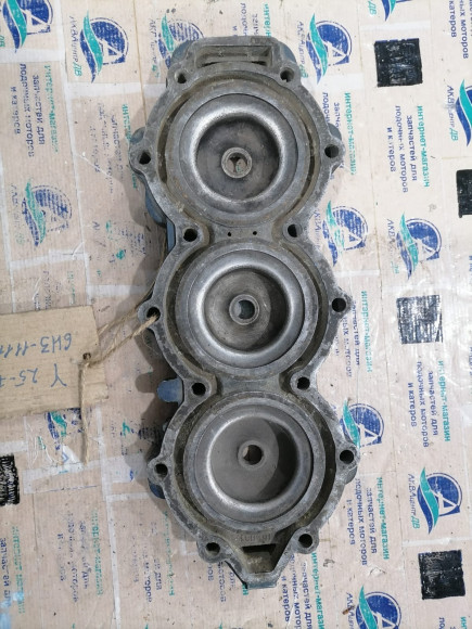 б/у Yamaha 60-70 головка блока цилиндров 6H3-11111-01-94 б/у Yamaha 60-70 головка блока цилиндров 6H3-11111-01-94