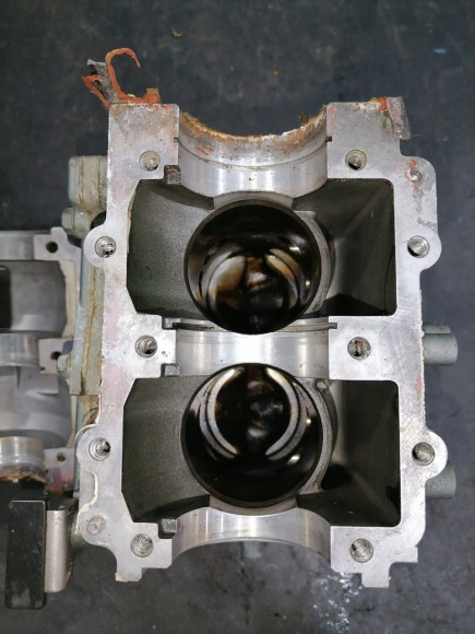 б/у Yamaha 6-8 блок цилиндров 6G1-15100-00-94