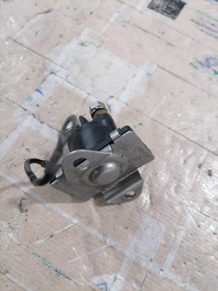 б/у Yamaha F20-40 реле стартера 65W-81941-00-00