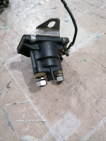 б/у Yamaha F20-40 реле стартера 65W-81941-00-00