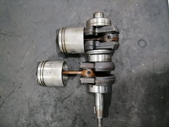 б/у Yamaha 6-8 коленчатый вал в сборе 6N0-E1400-00-00 б/у Yamaha 6-8 коленчатый вал в сборе 6N0-E1400-00-00