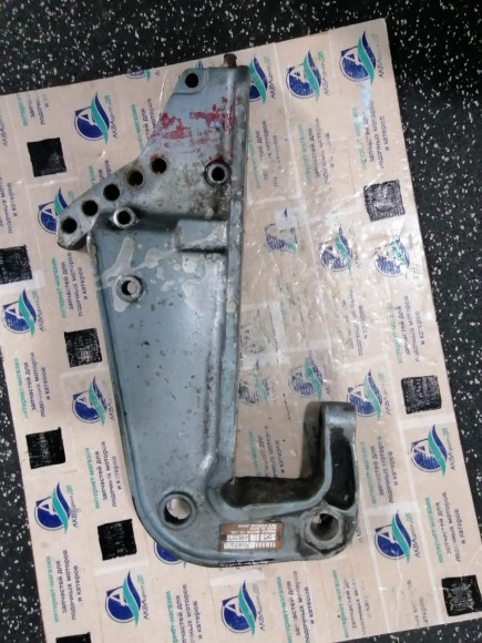 б/у Yamaha 60-70 струбцина 6H1-43111-00-EJ б/у Yamaha 60-70 струбцина 6H1-43111-00-EJ