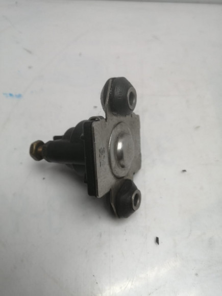 б/у Yamaha F25A реле стартера 65W-81941-00-00
