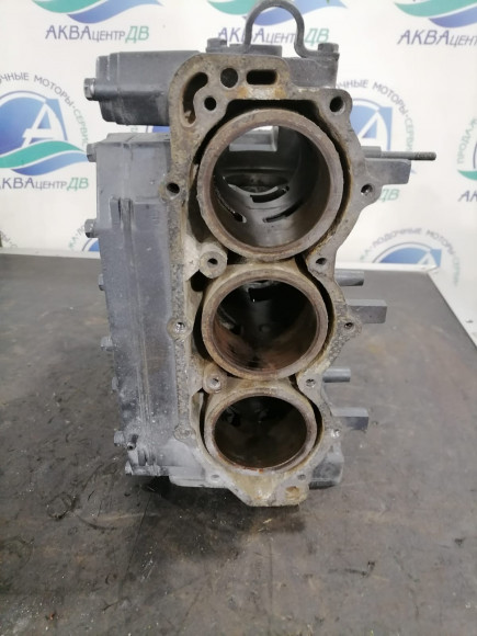 б/у Yamaha 40-50 блок цилиндров 6H4-15100-11-00 б/у Yamaha 40-50 блок цилиндров 6H4-15100-11-00