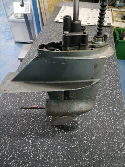 б/у Yamaha 6-8 редуктор 6M8-G5300-10-4D длина L