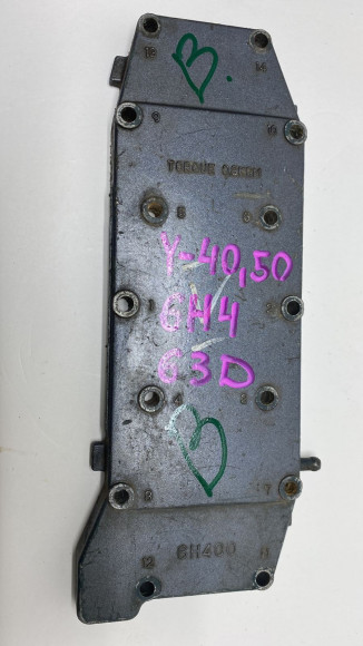 б/у Yamaha 40-50 Крышка выхлопа 6H4-41113-00