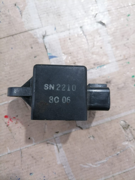 б/у Yamaha F115-300 реле 68V-81950-00-00