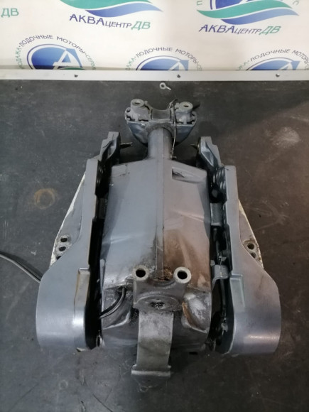 б/у Yamaha F100 кронштейн ,ось ,струбцины в сборе 67F-43111-00-4D,67F-43111-00-8D,67F-42510-10-4D,67F-43311-10-4D
