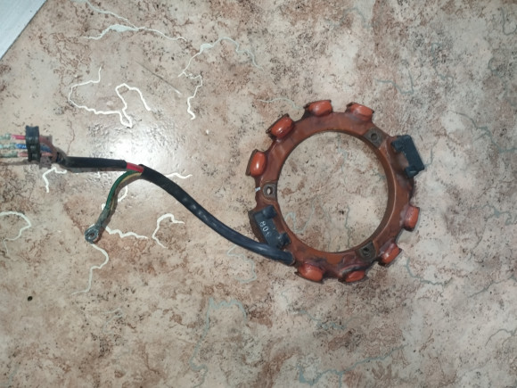 б/у Статор генератора Yamaha 75-90 6H0-85510-03-00 б/у Статор генератора Yamaha 75-90 6H0-85510-03-00